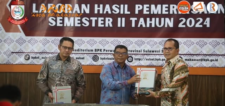 Ketua DPRD Kota Makassar, Supratman menerima LHKPN.