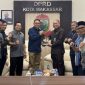 Ketua DPRD Kota Makassar, Supratman menerima kunjungan PN di DPRD Kota Makassar.