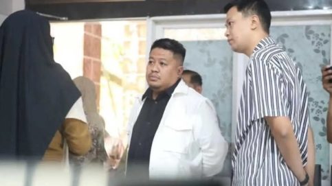 Ketua Komisi D DPRD Kota Makassar, Ari Ashari Ilham mengkritik Dinas PU. (FOTO:ist)