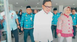 Sekwan DPRD Kota Makassar, Dahyal, S. Sos., M. Si., mendampingi Wamendagri di MPP. (FOTO:ist)