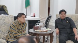 Fraksi API di DPRD Kota Makassar bertemu dengan Wali Kota Munafri Arifuddin untuk membahas komitmen bersama dalam mempercepat pelaksanaan program-program unggulan pemerintah kota. (FOTO:ist)