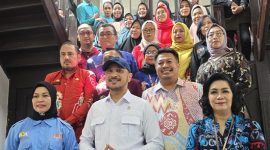 Kehadiran Wakil Menteri Kebudayaan Republik Indonesia, Giring Ganesha, di Museum Kota Makassar pada 23 Mei 2025 mendapat sambutan hangat dari Ketua Fraksi Nasdem DPRD Kota Makassar, Ari Ashari Ilham. (FOTO:HUMAS PEMKOT)