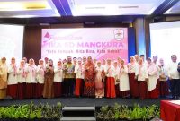 Wakil Ketua DPRD Kota Makassar, Suharmika, menghadiri acara pelantikan Ikatan Alumni (IKA) SDN Mangkura yang berlangsung di Hotel Novotel Makassar pada Sabtu (03/05/2025). 