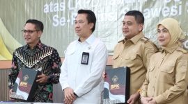 Ketua Dewan Perwakilan Rakyat Daerah (DPRD) Kota Makassar, Supratman, menghadiri kegiatan penyerahan Laporan Hasil Pemeriksaan (LHP) atas Laporan Keuangan Pemerintah Daerah (LKPD) Tahun Anggaran 2024 dari Badan Pemeriksa Keuangan (BPK) Perwakilan Sulawesi Selatan. (FOTO:HUMAS DPRD MAKASSAR)