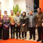 Pemerintah Kota Makassar kembali menorehkan prestasi membanggakan di tingkat nasional dalam acara Dialog Sinkronisasi Program Prioritas Kementerian Pemberdayaan Perempuan dan Perlindungan Anak (KemenPPPA) Republik Indonesia yang digelar di Baruga Asta Cita, Kota Makassar berhasil meraih dua penghargaan bergengsi, yakni Anugerah Parahita Ekapraya (PPE) dan predikat Kota Layak Anak (KLA) kategori Nindya.(FOTO:HUMAS PEMKOT)