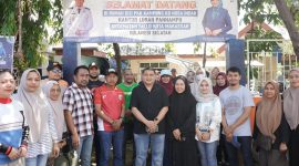 Walikota Makassar, Munafri Arifuddin, bersama Ketua TP-PKK Kota Makassar, Melinda Aksa, melakukan kunjungan langsung ke Kelurahan Pannampu, Kecamatan Tallo, pada Sabtu (21/6/2025). (FOTO:REDAKSI)