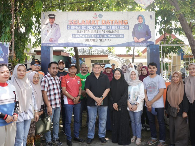 Walikota Makassar, Munafri Arifuddin, bersama Ketua TP-PKK Kota Makassar, Melinda Aksa, melakukan kunjungan langsung ke Kelurahan Pannampu, Kecamatan Tallo, pada Sabtu (21/6/2025). (FOTO:REDAKSI)