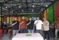 Wali Kota Makassar, Munafri Arifuddin, meresmikan cabang baru Warkop Azzahra yang berlokasi di Jalan Ratulangi pada Sabtu, 21 Juni 2025.(FOTO:HUMAS PEMKOT)