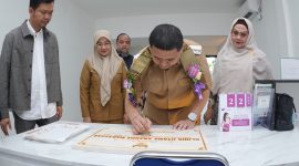 Walikota Makassar, Munafri Arifuddin, meresmikan Klinik Ananda di Jalan Monginsidi pada Selasa, 24 Juni 2025.(FOTO:HUMAS PEMKOT)