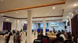 Wakil Ketua DPRD Kota Makassar, Andi Suharmika, SH. melLAKSANAKAN sosialisasi Peraturan Daerah No. 7 Tahun 2019 Bangunan Gedung, di Hotel Sarison (03/06). FOTO:REDAKSI