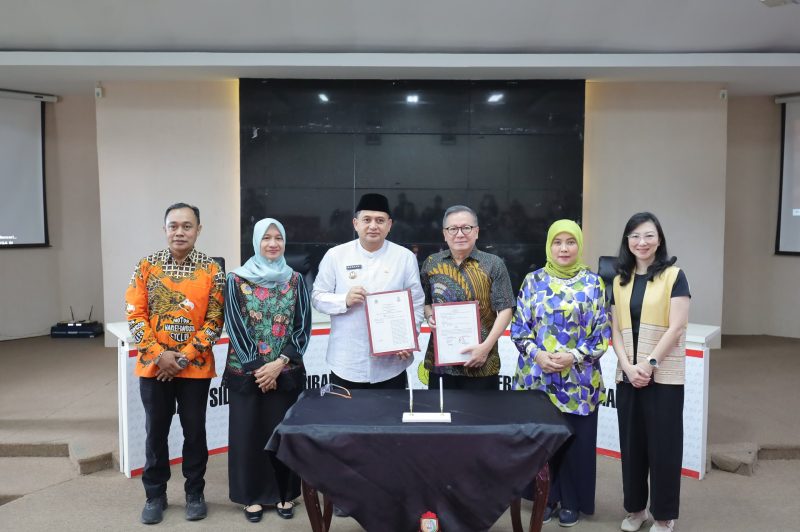 Pemerintah Kota Makassar resmi menjalin kerja sama dengan Putera Sampoerna Foundation melalui penandatanganan nota kesepahaman (MoU) yang berlangsung di Balai Kota pada Jumat, 26 September 2025.(FOTO:HUMAS PEMKOT)