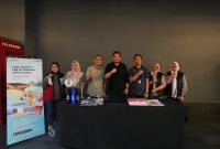 Kepala BAPENDA, Andi Asminullah memudahkan layanan pembayaran PBB Kota Makassar di sejumlah Mall di Kota Makassar. (FOTO:HUMAS BAPENDA)