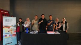 Kepala BAPENDA, Andi Asminullah memudahkan layanan pembayaran PBB Kota Makassar di sejumlah Mall di  Kota Makassar. (FOTO:HUMAS BAPENDA)