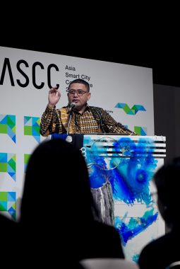 Munafri Angkat Martabat Budaya Makassar lewat Batik Lontara di ASCC 2025